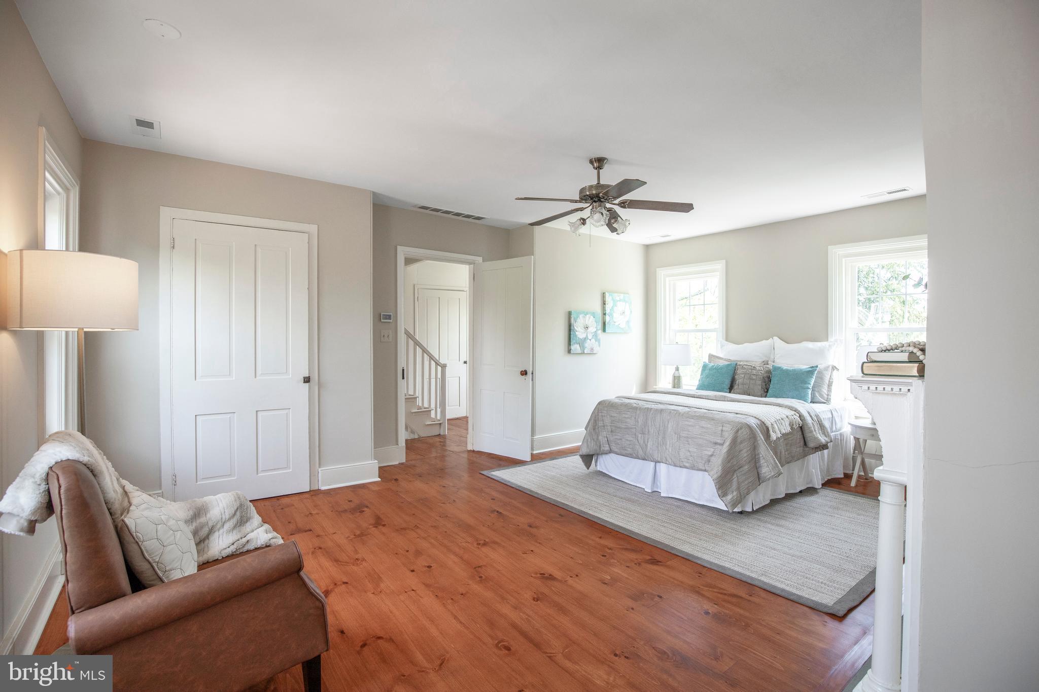 336 LINDEN AVE