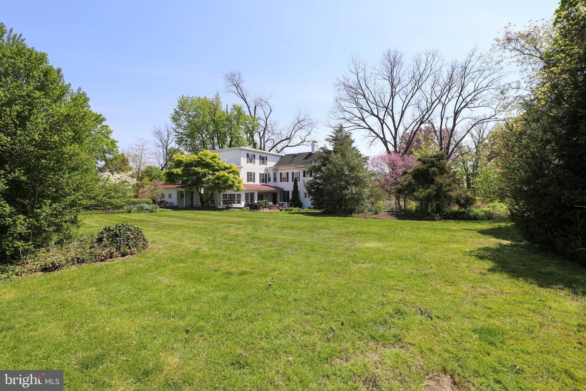 336 LINDEN AVE