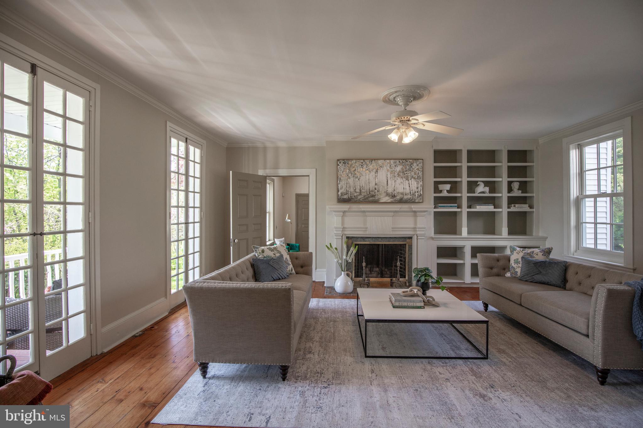 336 LINDEN AVE