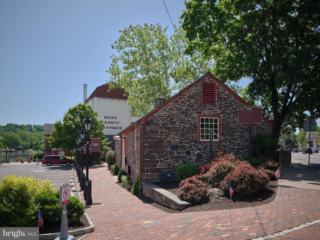 40 S MAIN STREET