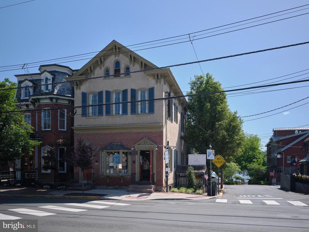 40 S MAIN STREET