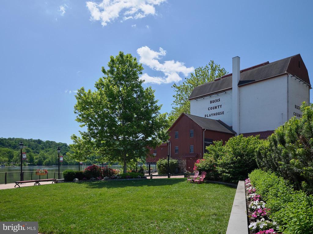 40 S MAIN STREET