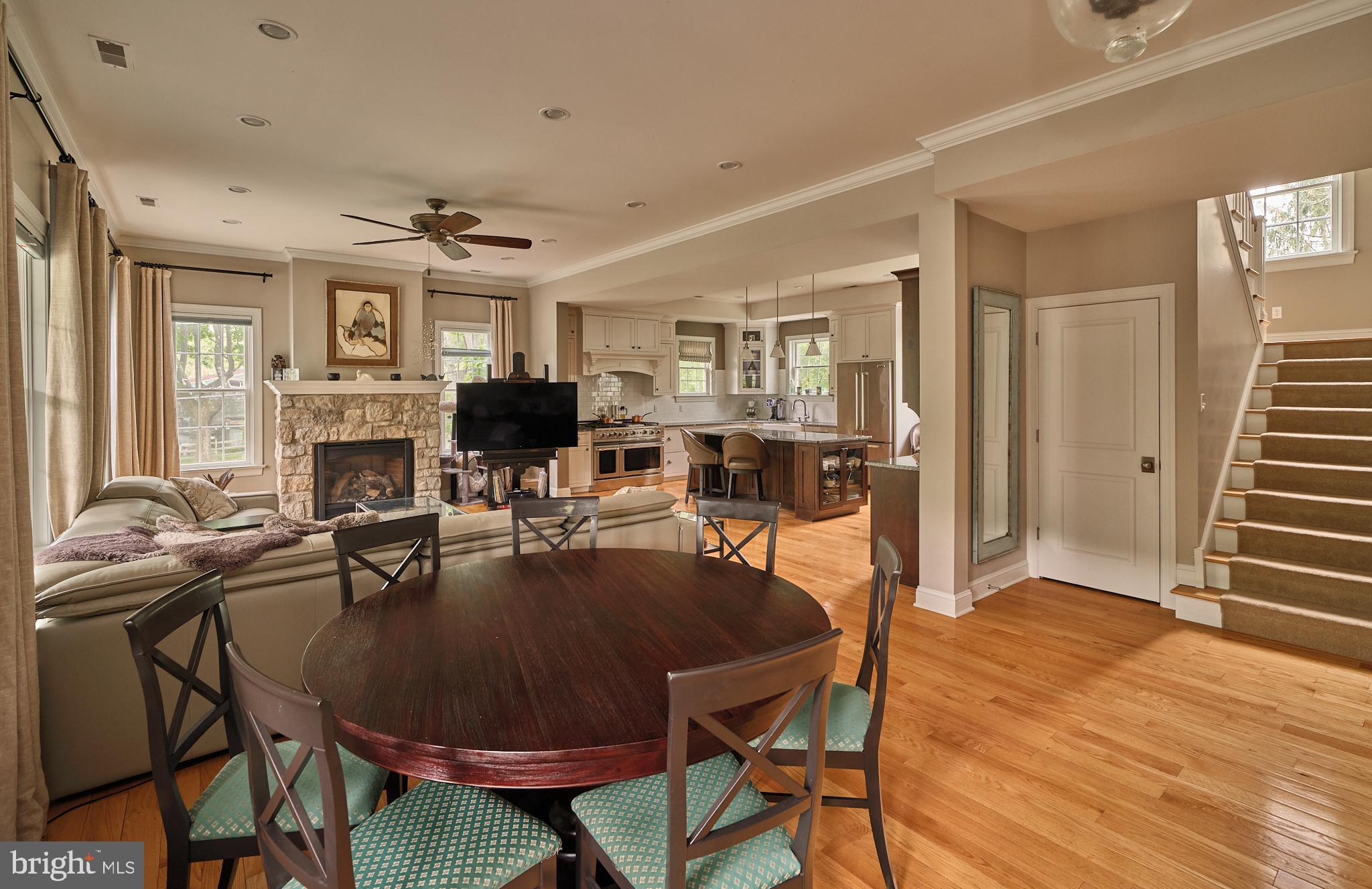 1800 Unit #4 RIVER ROAD