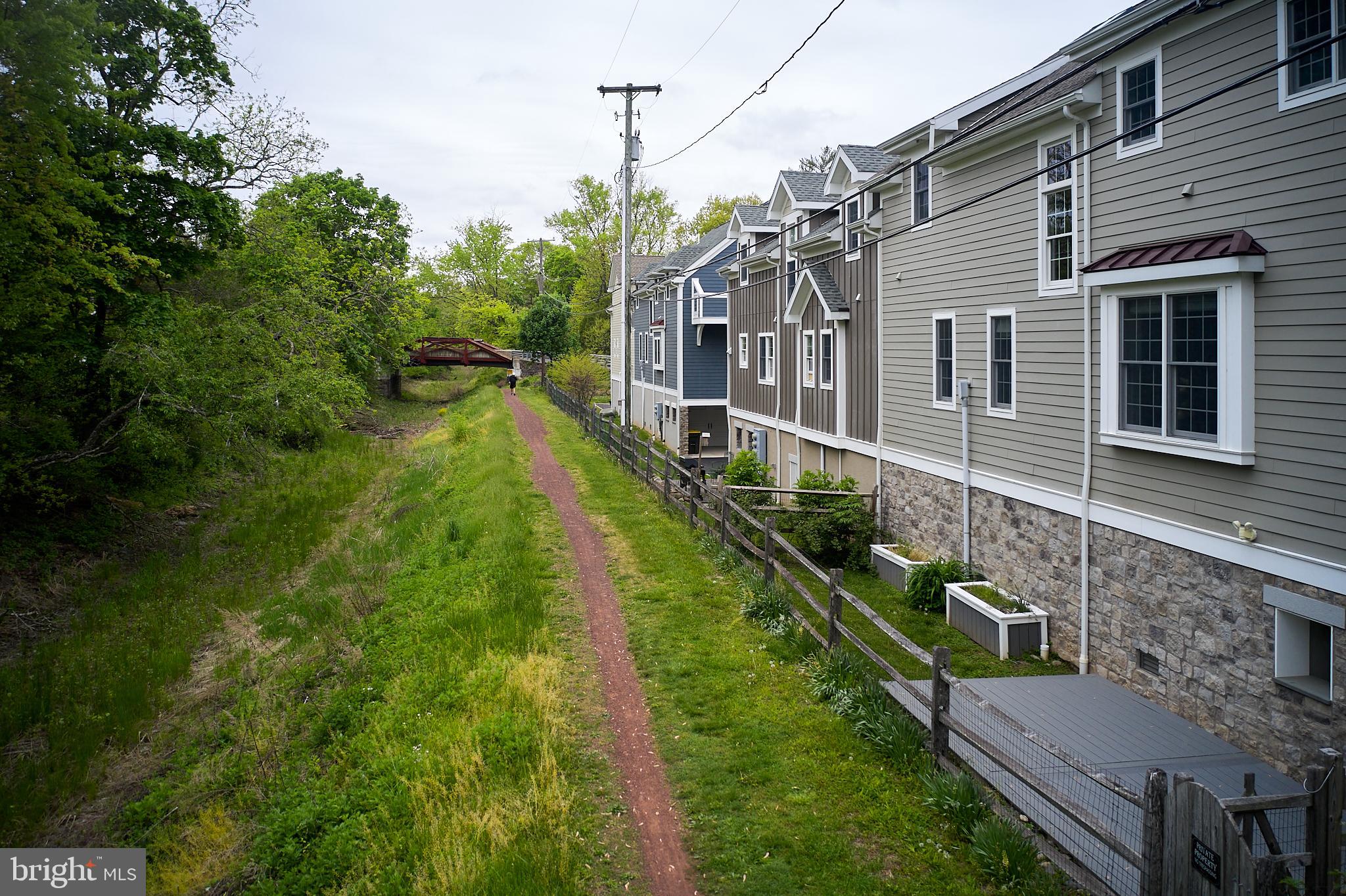 1800 Unit #4 RIVER ROAD