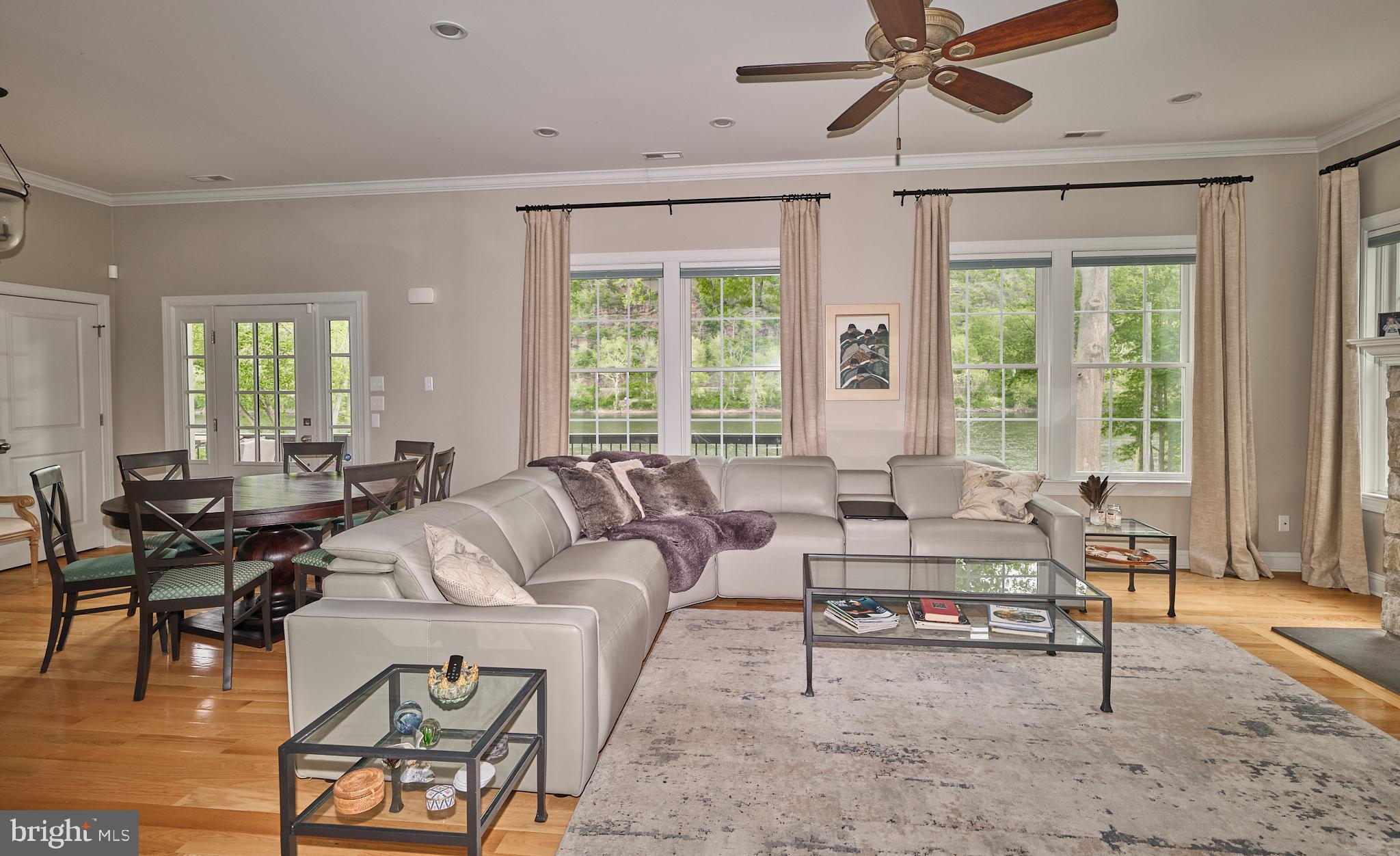1800 Unit #4 RIVER ROAD