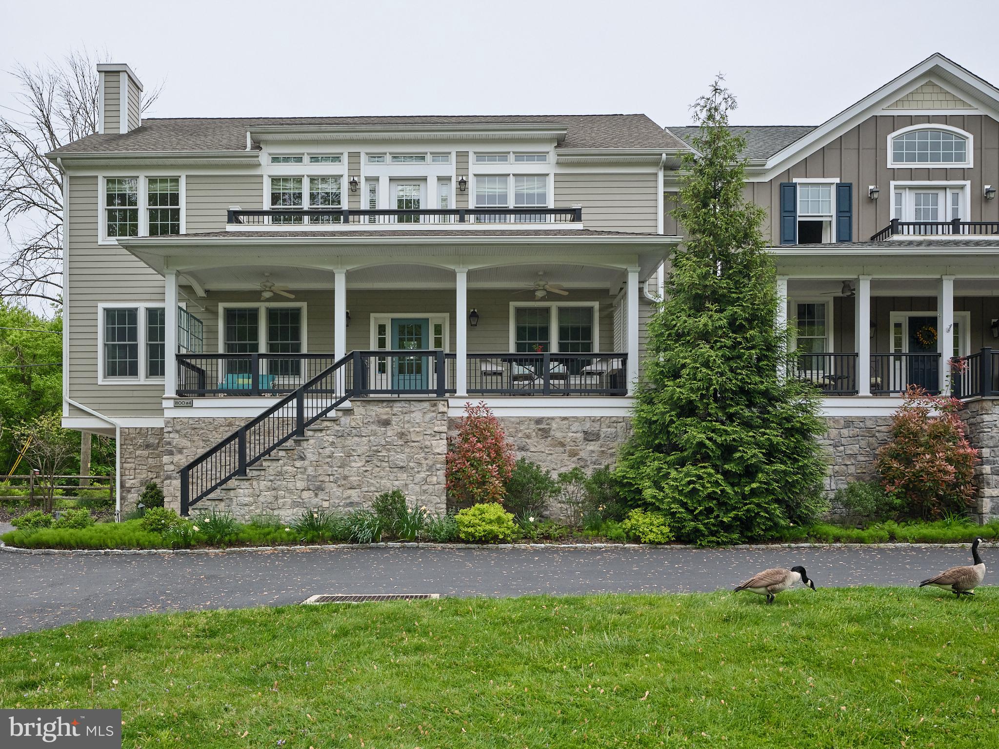 1800 Unit #4 RIVER ROAD
