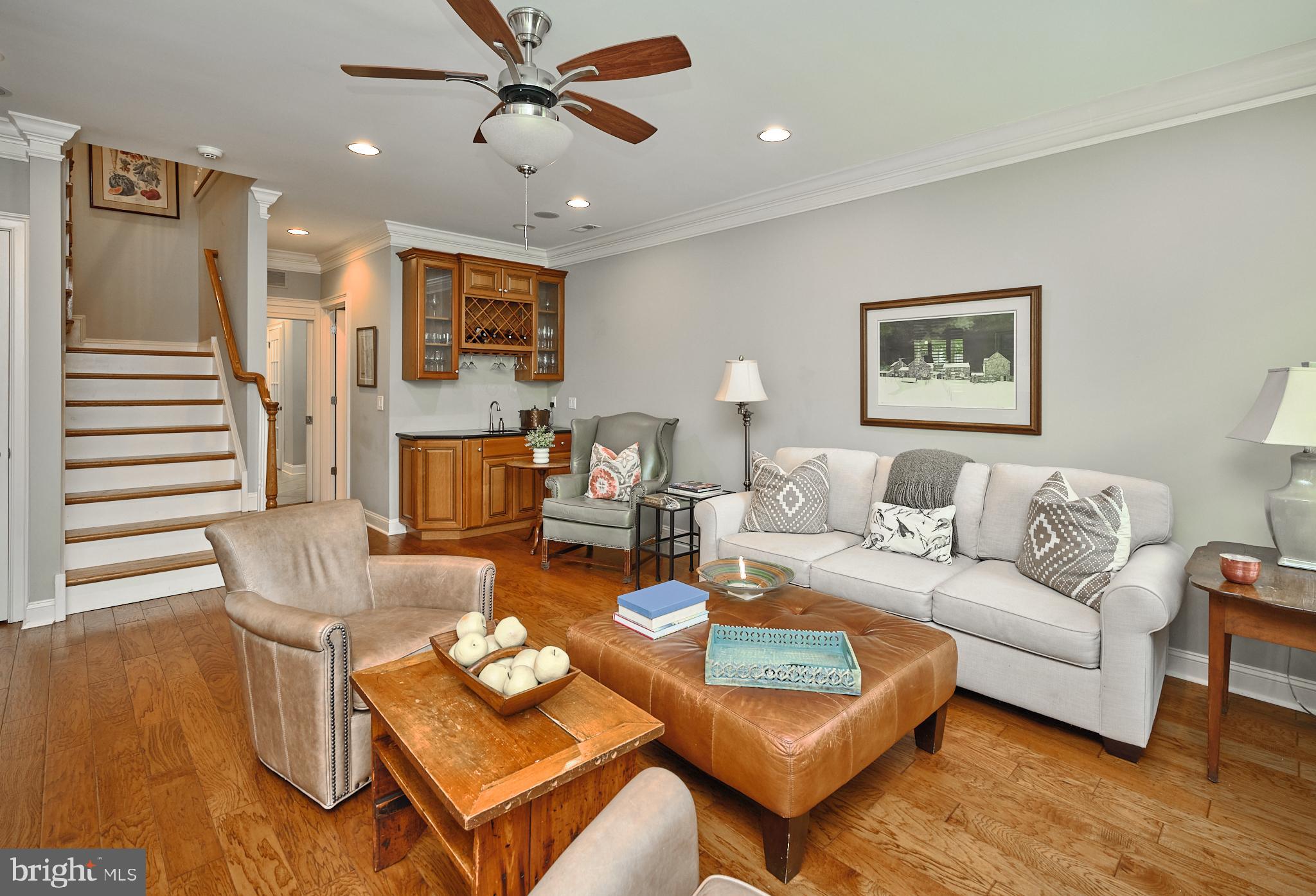 194 WILLOW DRIVE