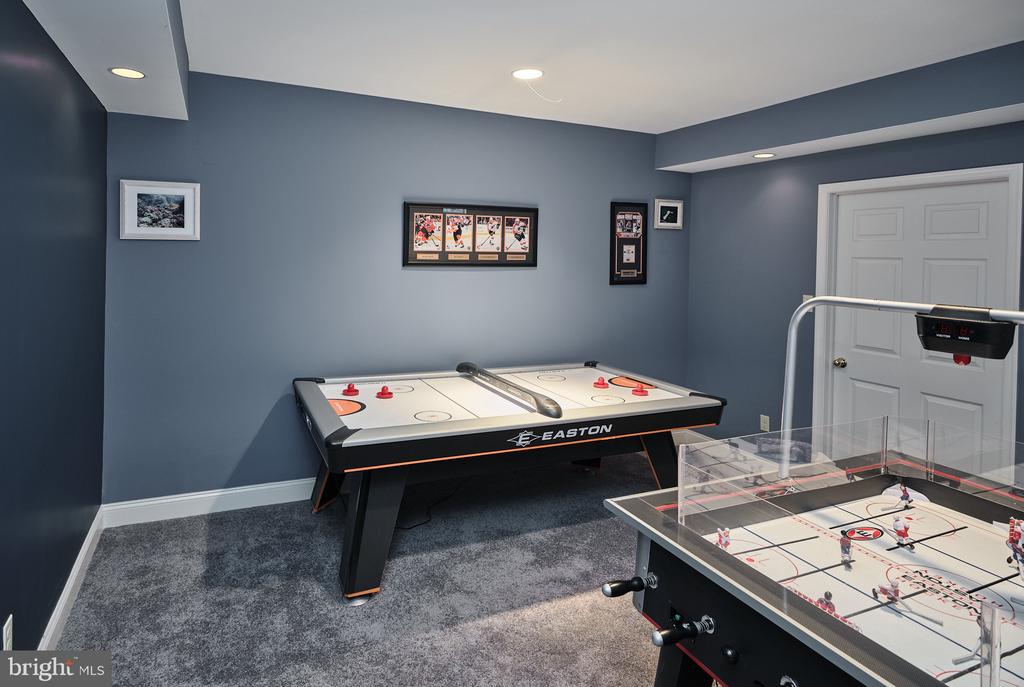 4526 BLUE RIDGE DRIVE