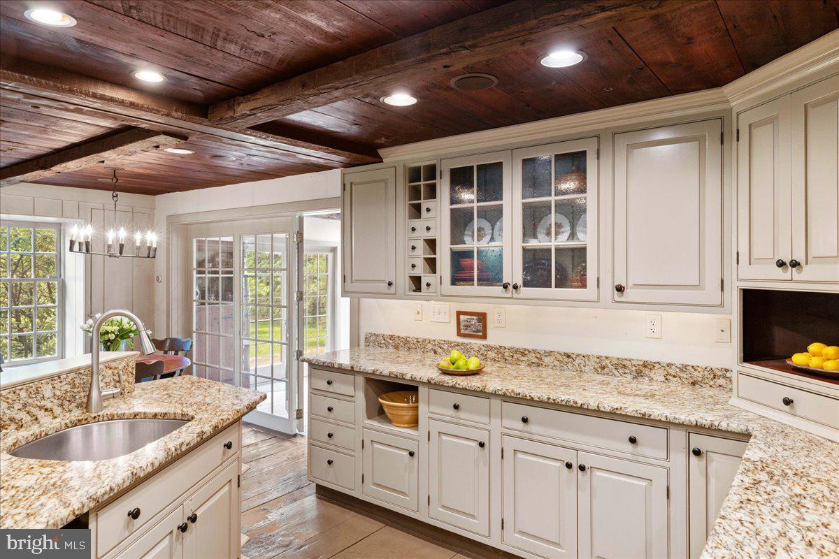 5322 CARVERSVILLE ROAD