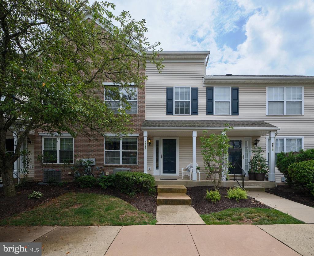 5515 RINKER CIRCLE 350
