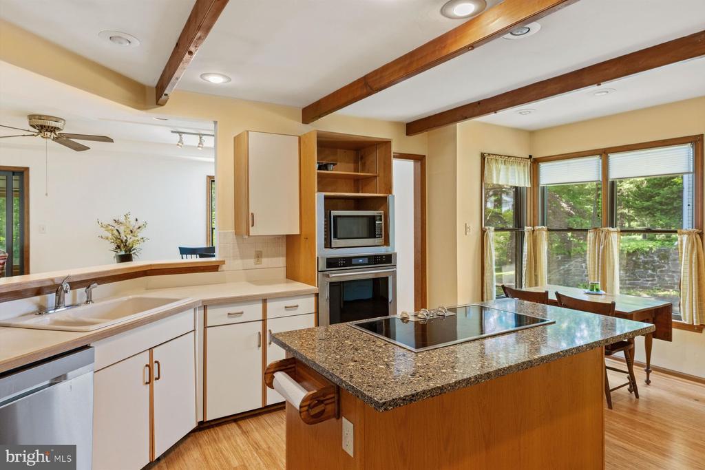 60 KILTIE DRIVE