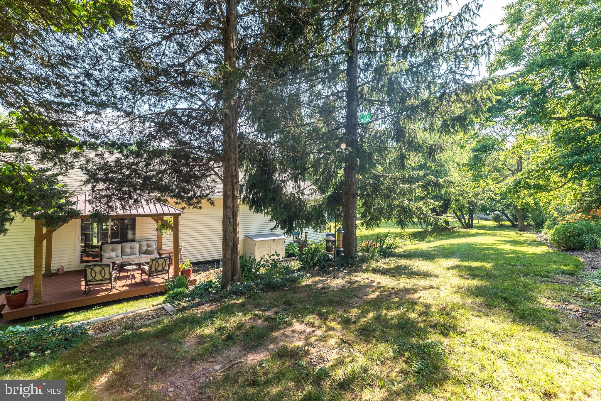 1425 PARKLAND ROAD