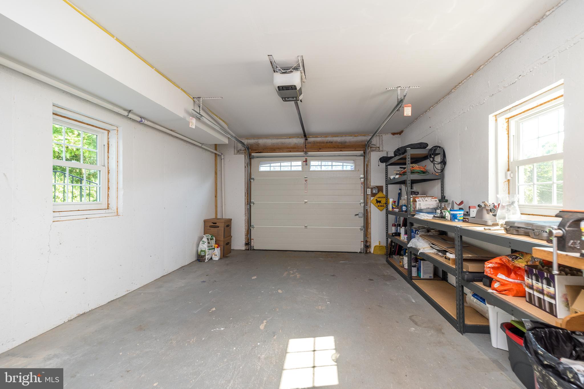 1425 PARKLAND ROAD