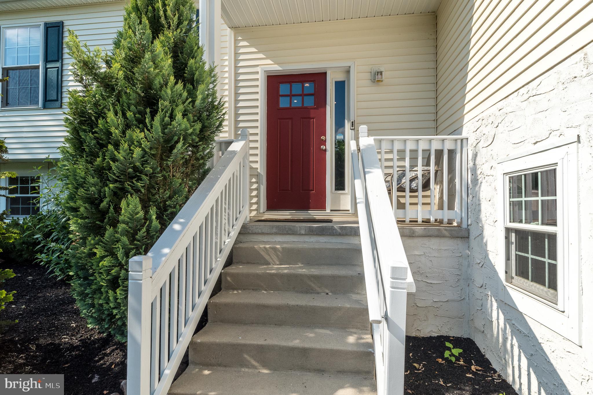 1425 PARKLAND ROAD