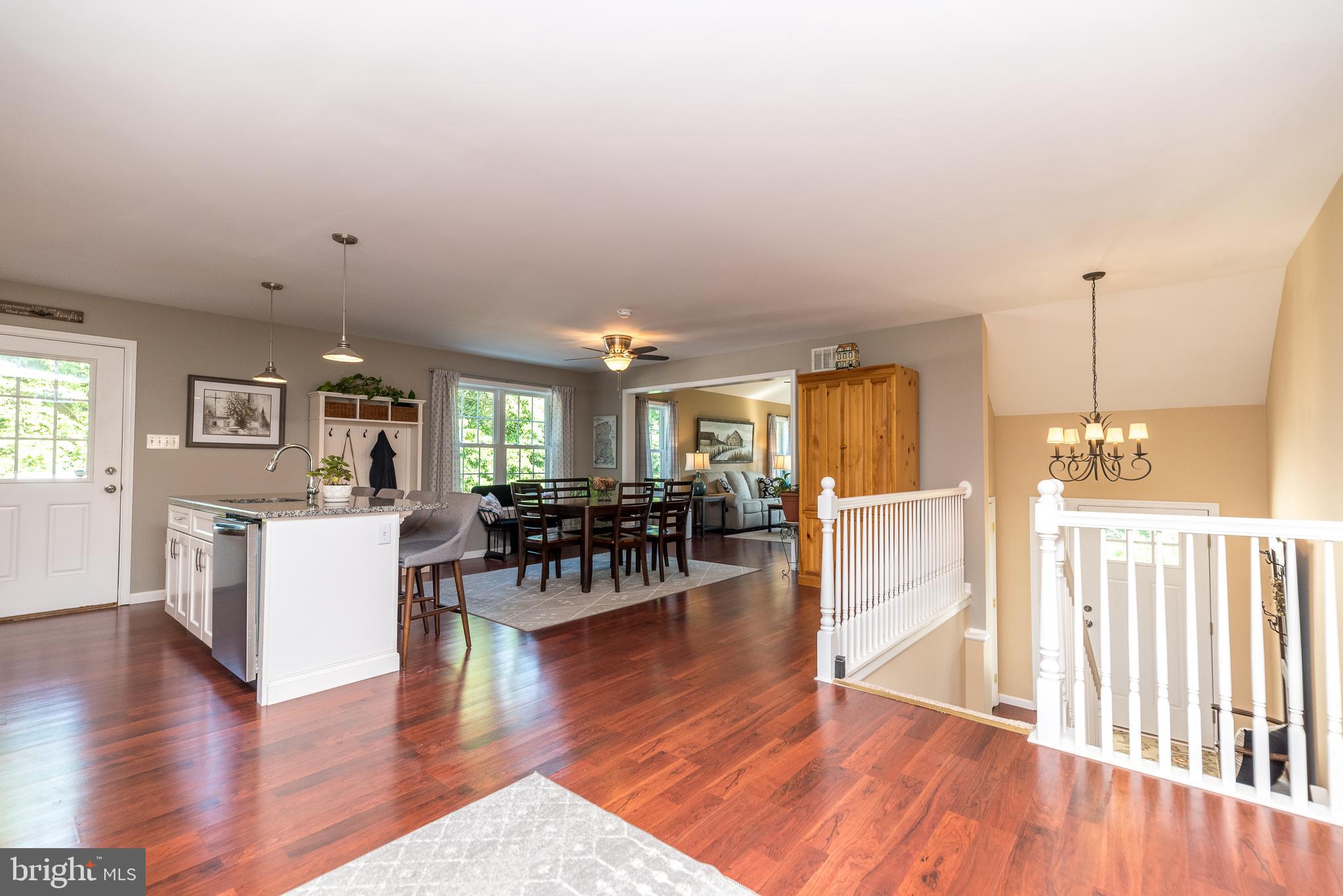 1425 PARKLAND ROAD