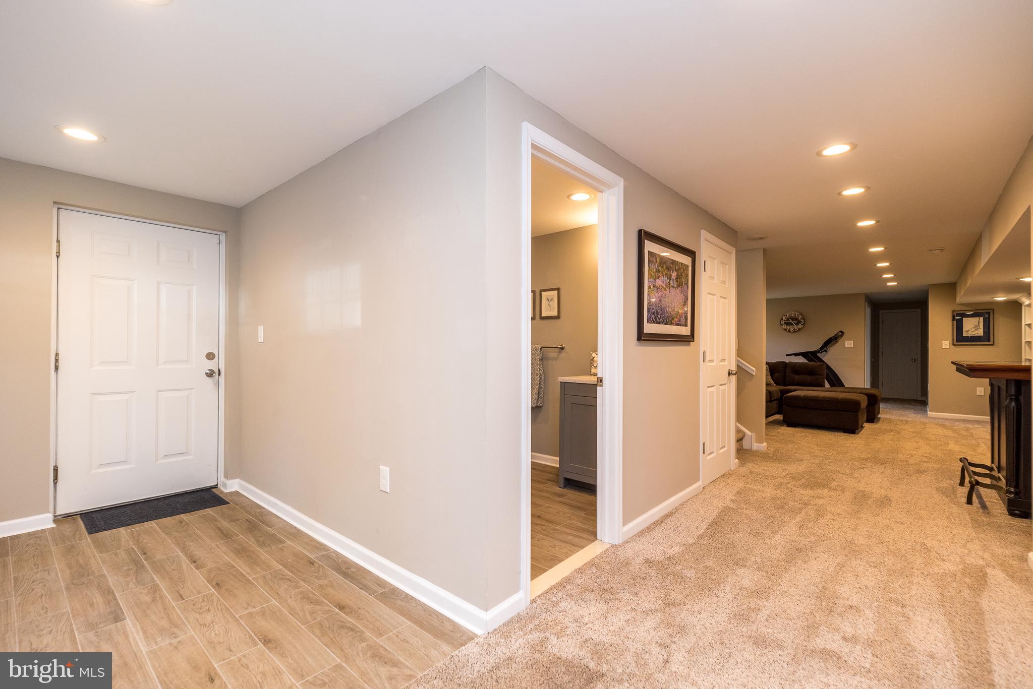 1425 PARKLAND ROAD