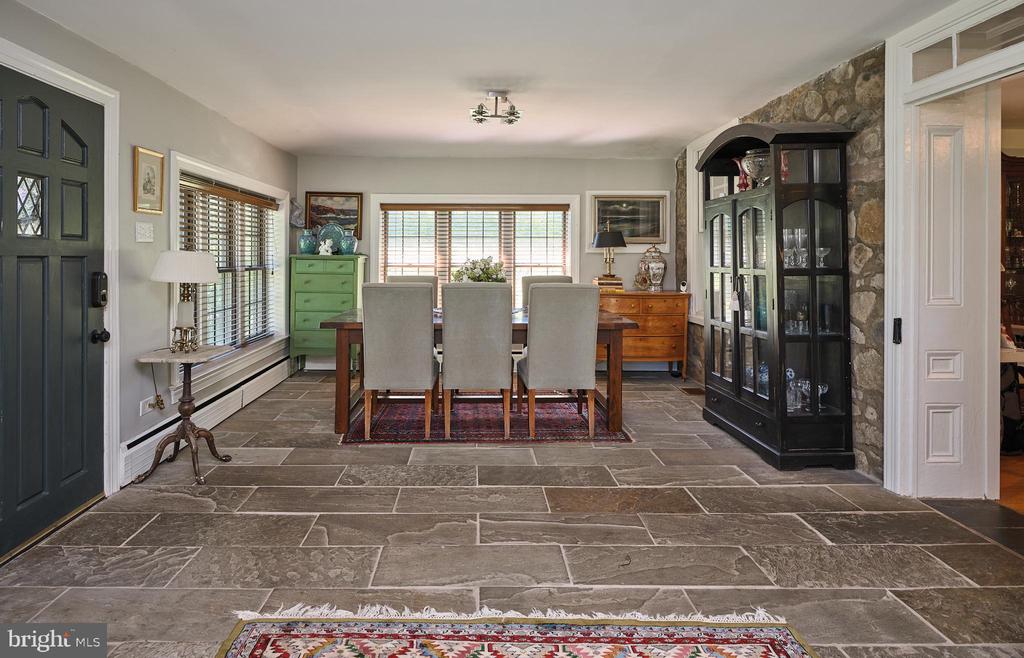 2575 AQUETONG ROAD