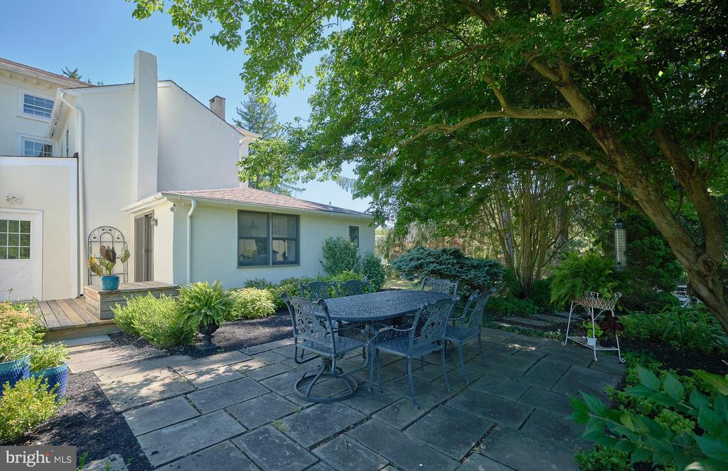 2575 AQUETONG ROAD
