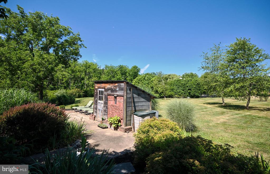 2575 AQUETONG ROAD