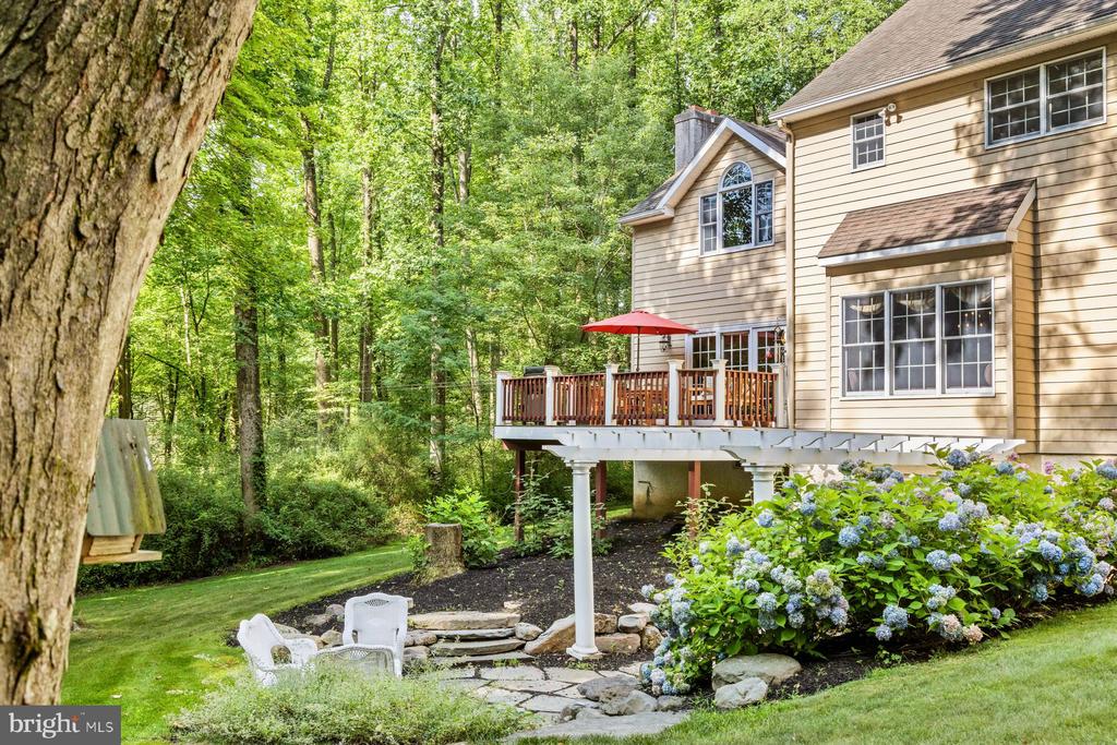 6168 GREENHILL ROAD