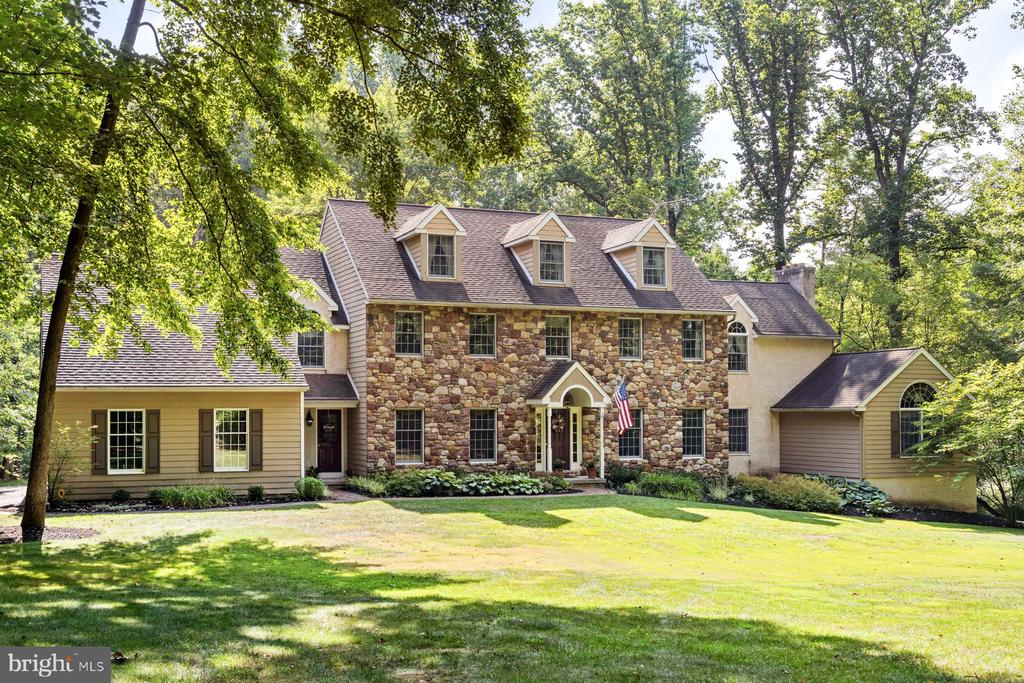 6168 GREENHILL ROAD