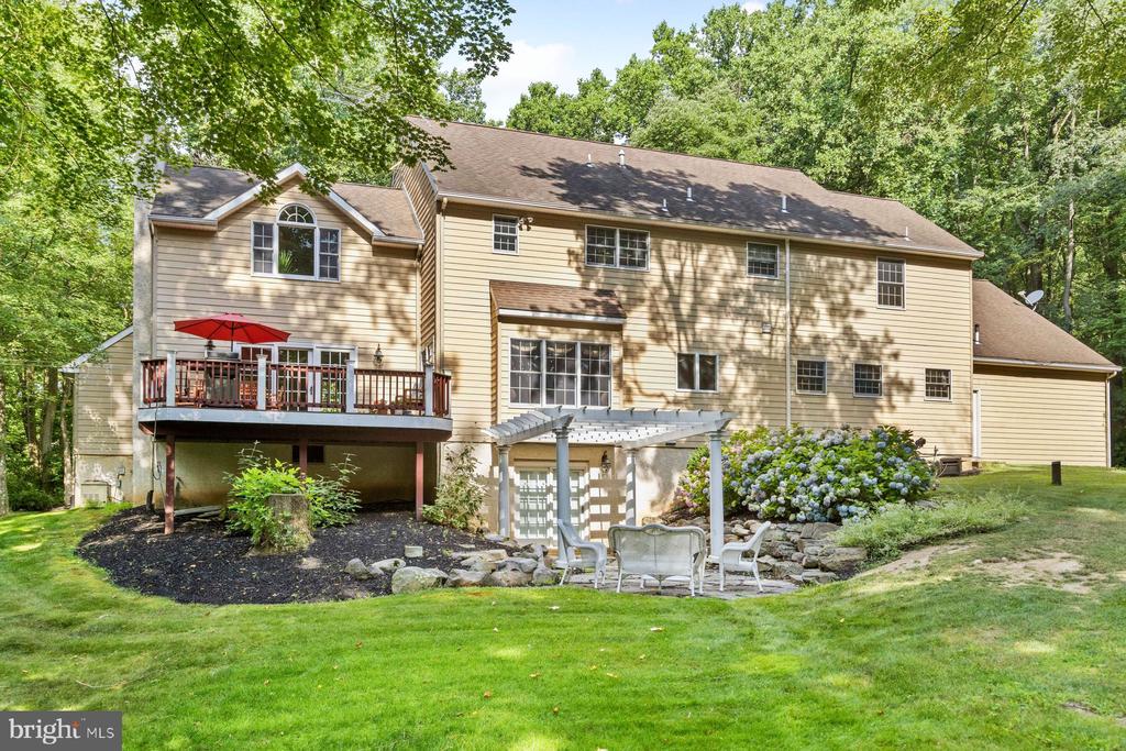 6168 GREENHILL ROAD