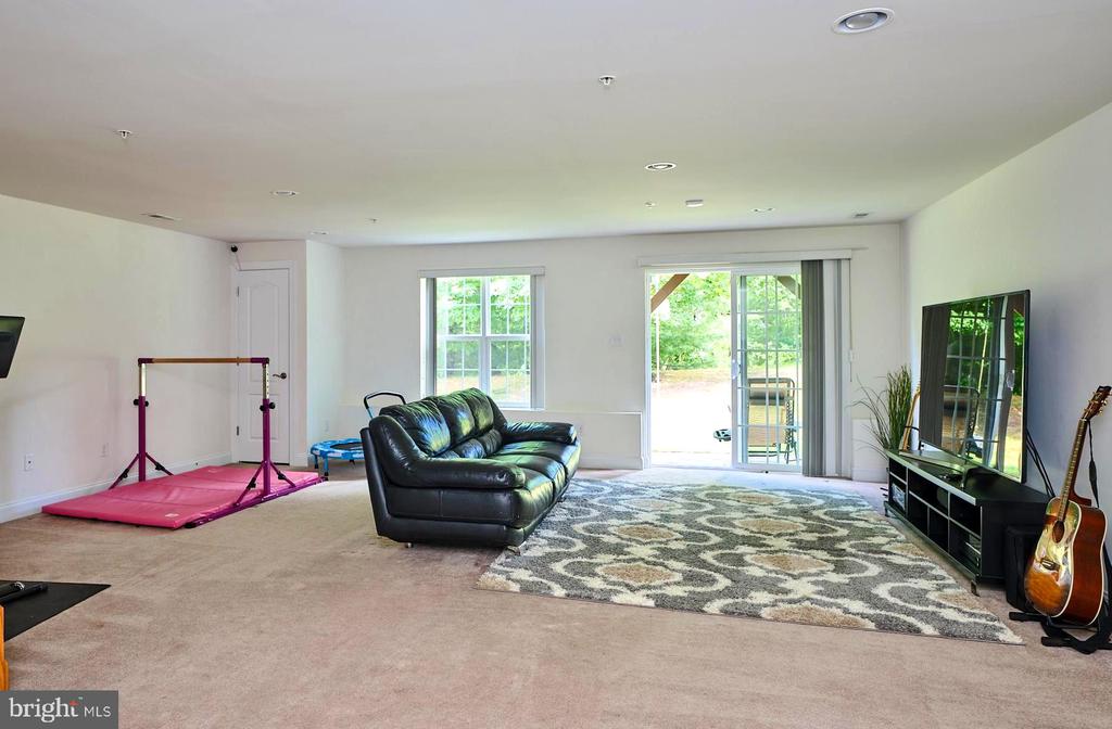3222 BROOKSIDE DRIVE 30