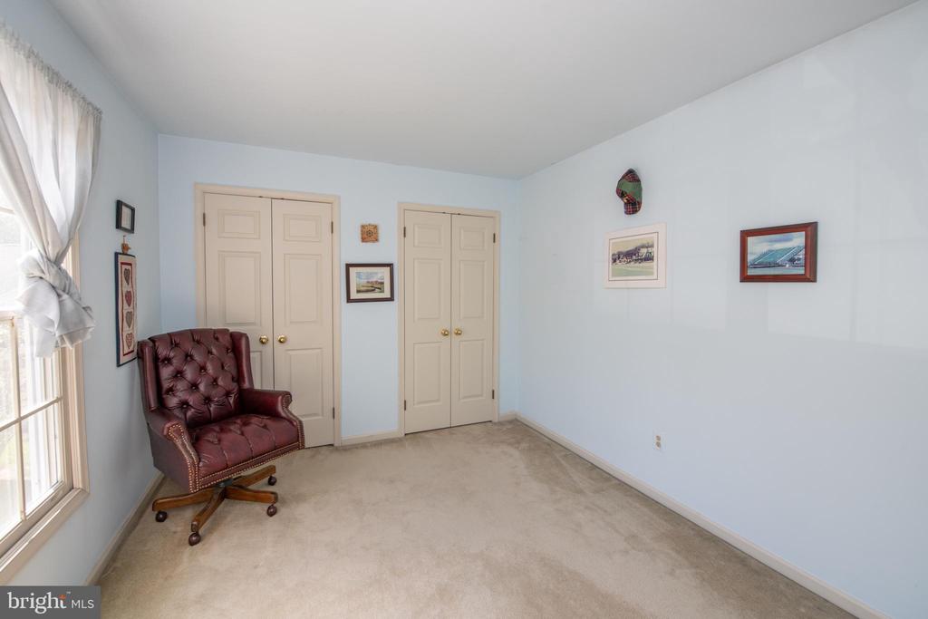 28 GAYLORD COURT