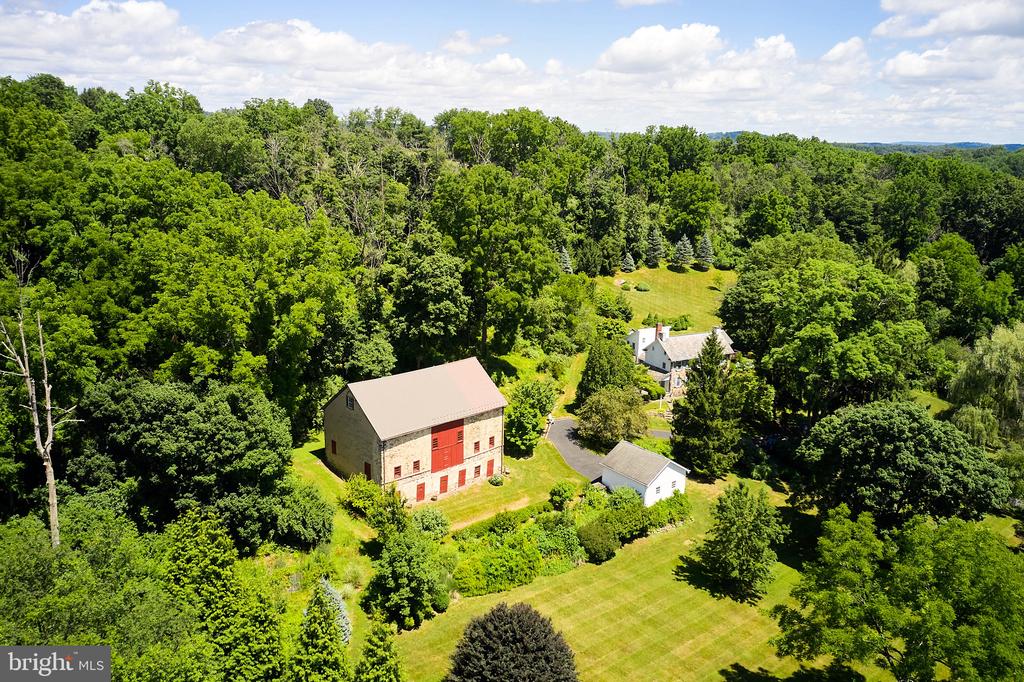 2884 GALLOWS HILL ROAD