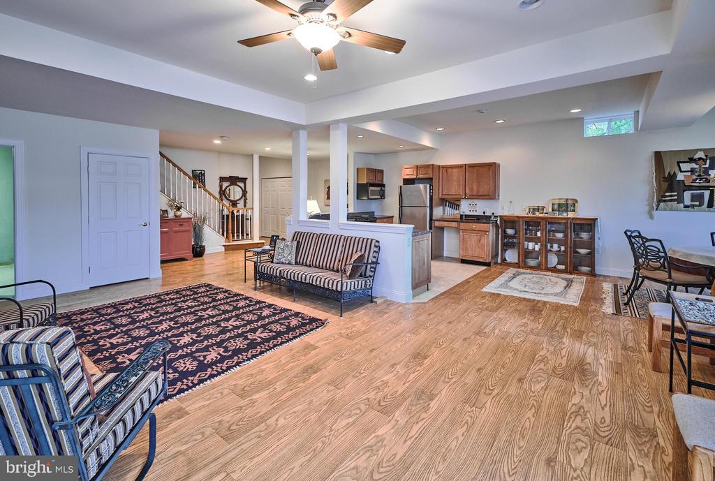 404 SNOWY OWL LANE
