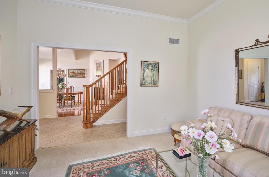 404 SNOWY OWL LANE