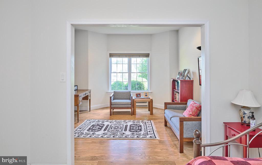 404 SNOWY OWL LANE