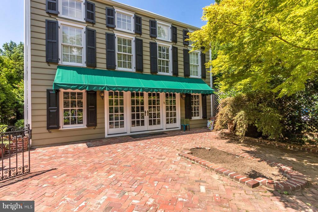 74 OLD YORK ROAD