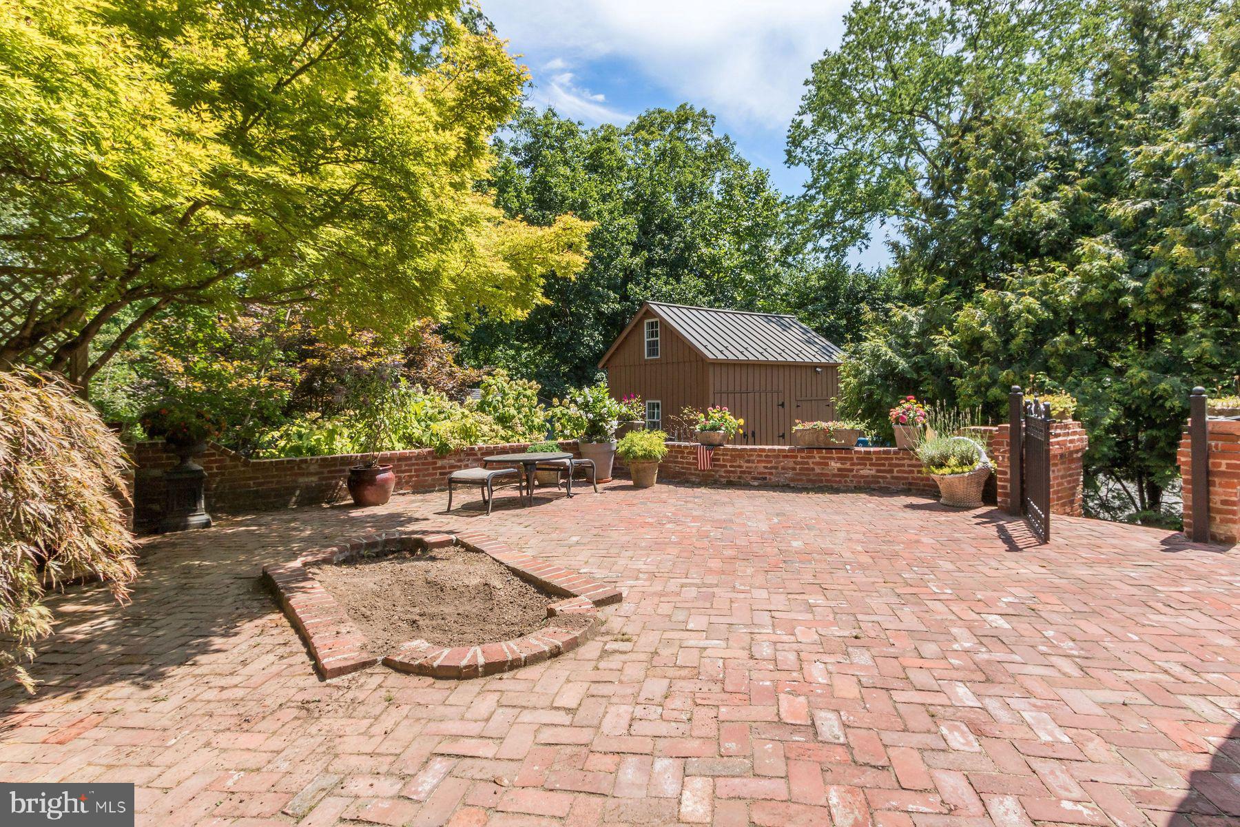 74 OLD YORK ROAD