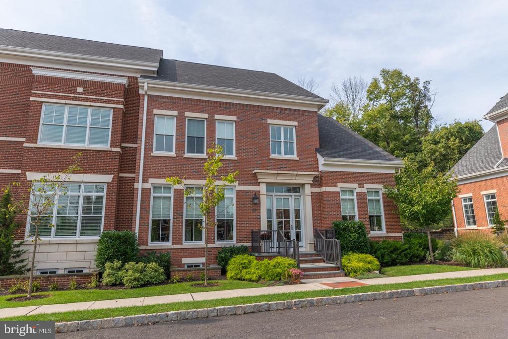 30 CREEK RUN ROAD