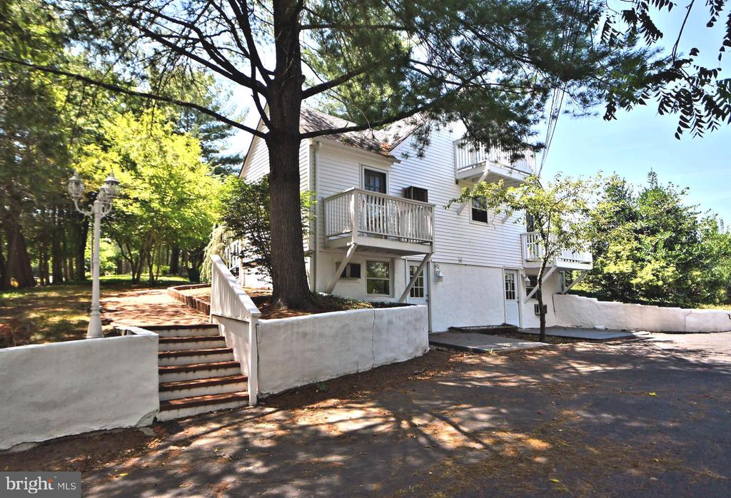 143 OLD YORK ROAD