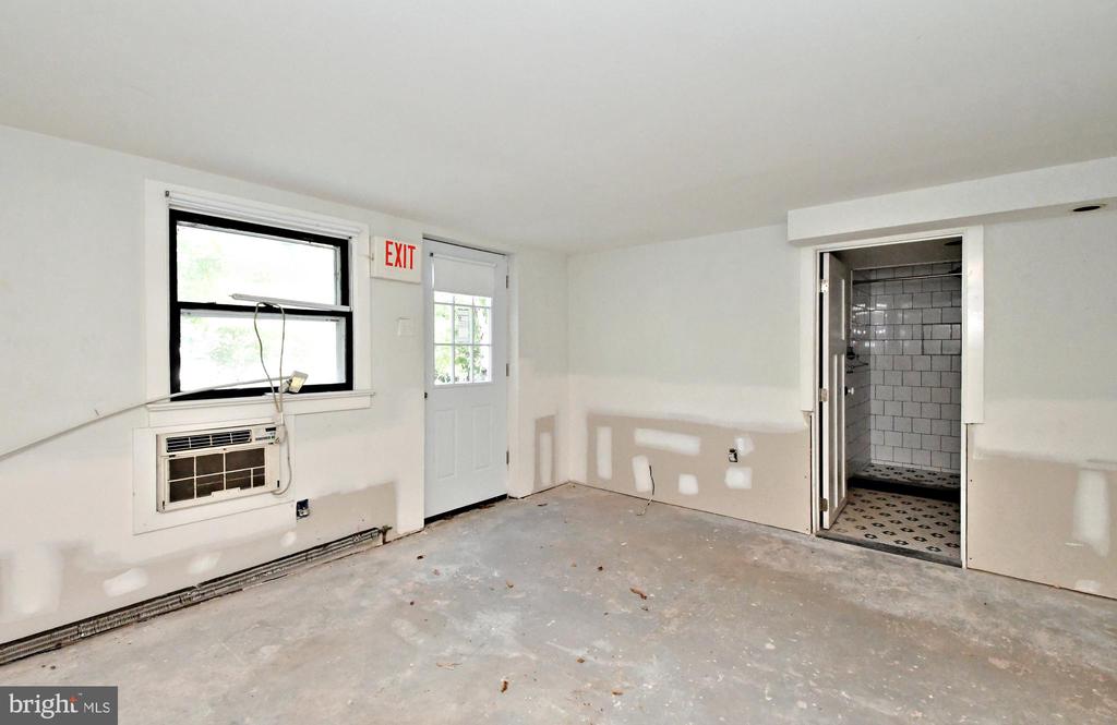 143 OLD YORK ROAD