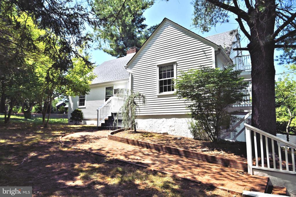 143 OLD YORK ROAD