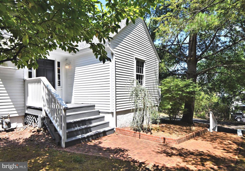 143 OLD YORK ROAD