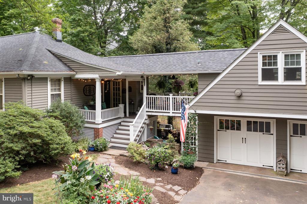 731 RIVER ROAD