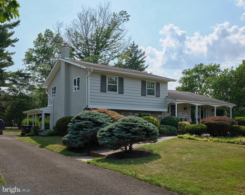 244 N WEST STREET