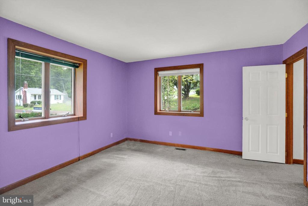 1418 SCHOOLHOUSE ROAD