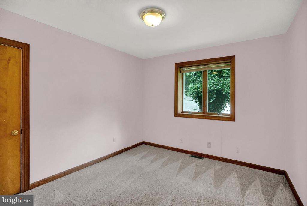 1418 SCHOOLHOUSE ROAD