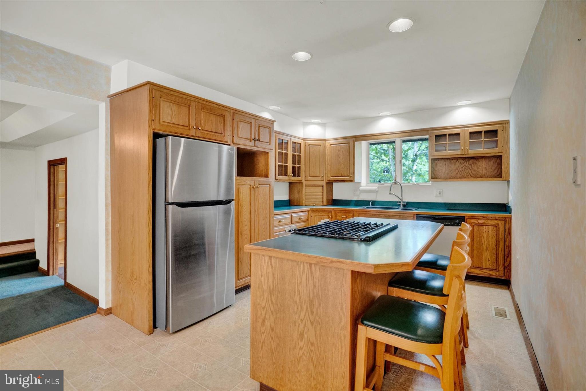 1418 SCHOOLHOUSE ROAD