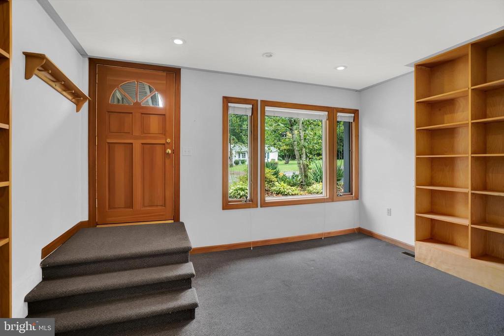 1418 SCHOOLHOUSE ROAD