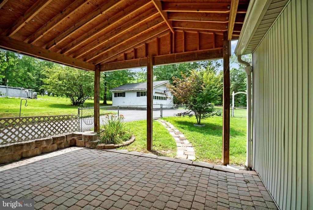 1418 SCHOOLHOUSE ROAD