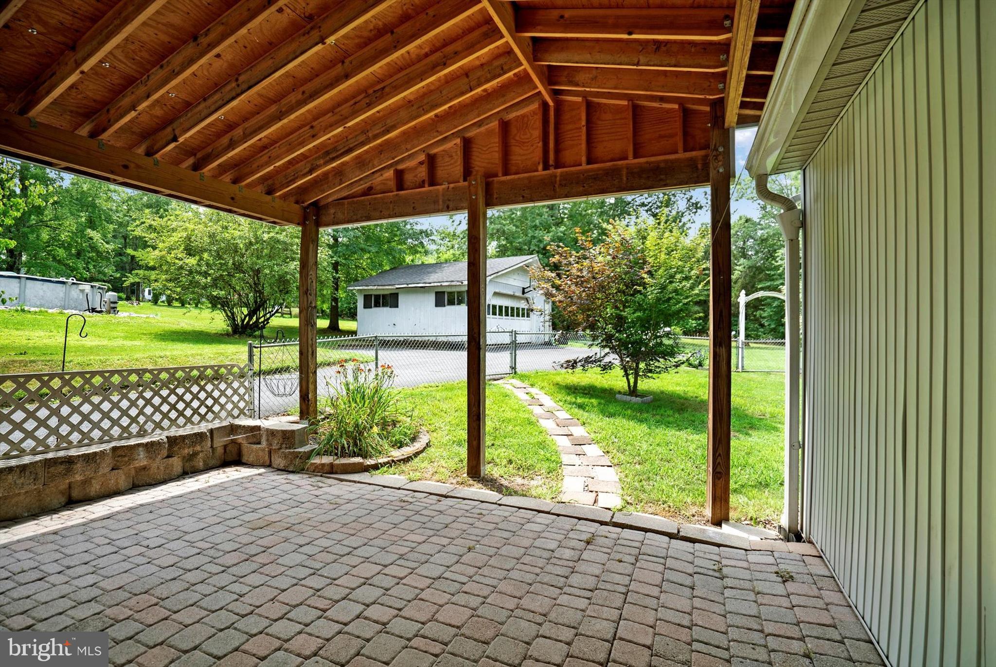 1418 SCHOOLHOUSE ROAD