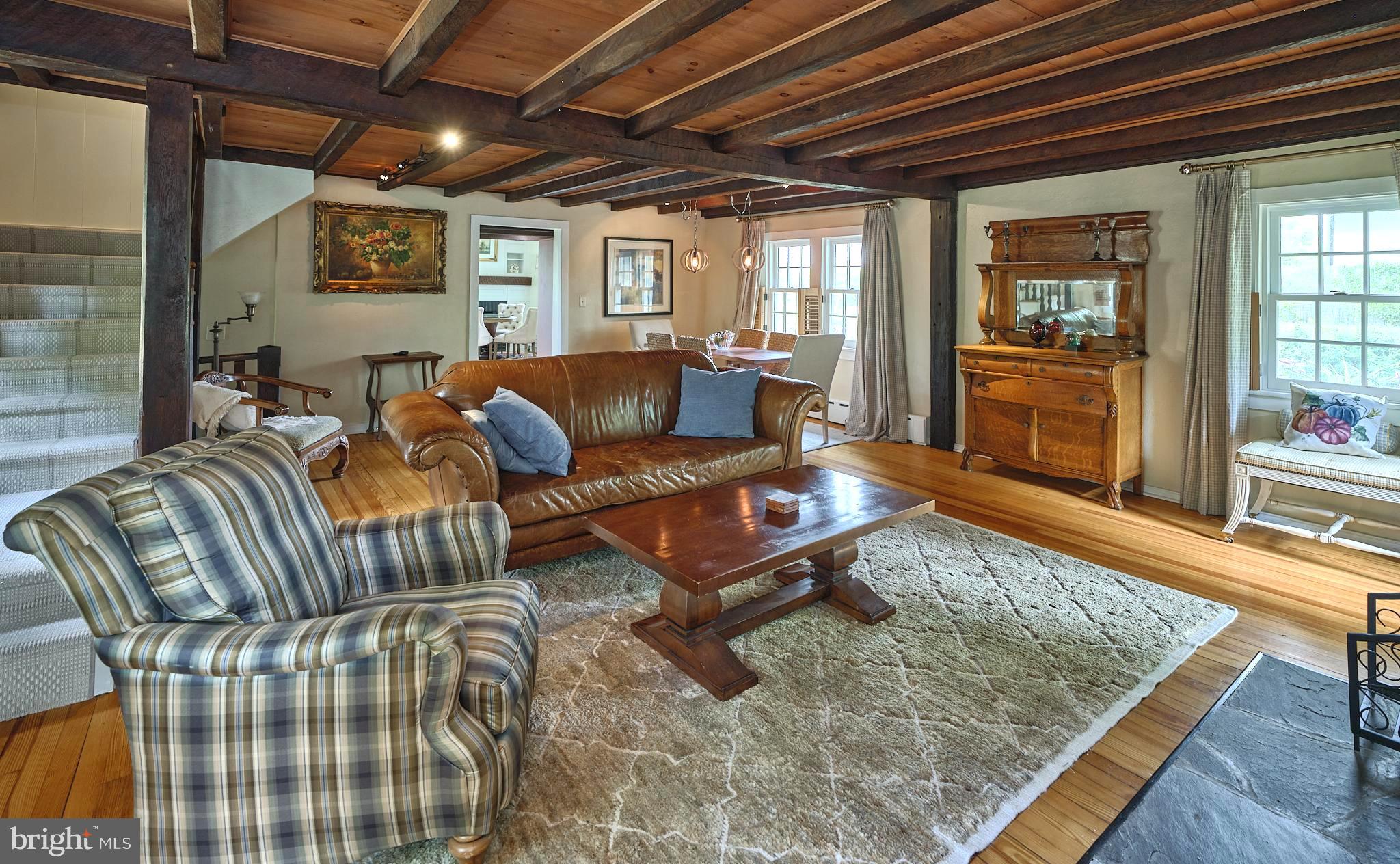 2472 RIVER ROAD