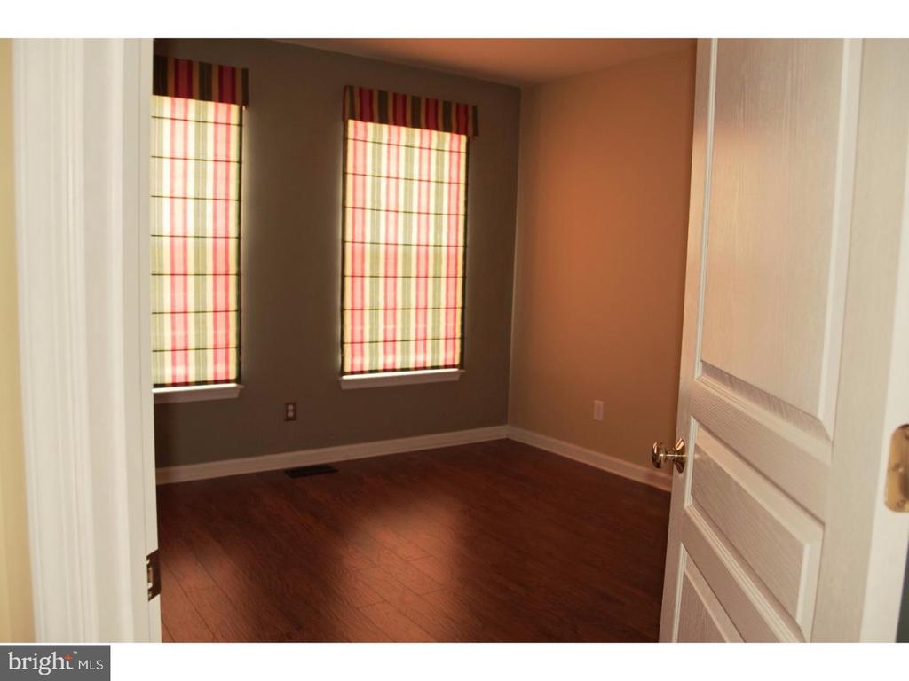 13 AVALON COURT