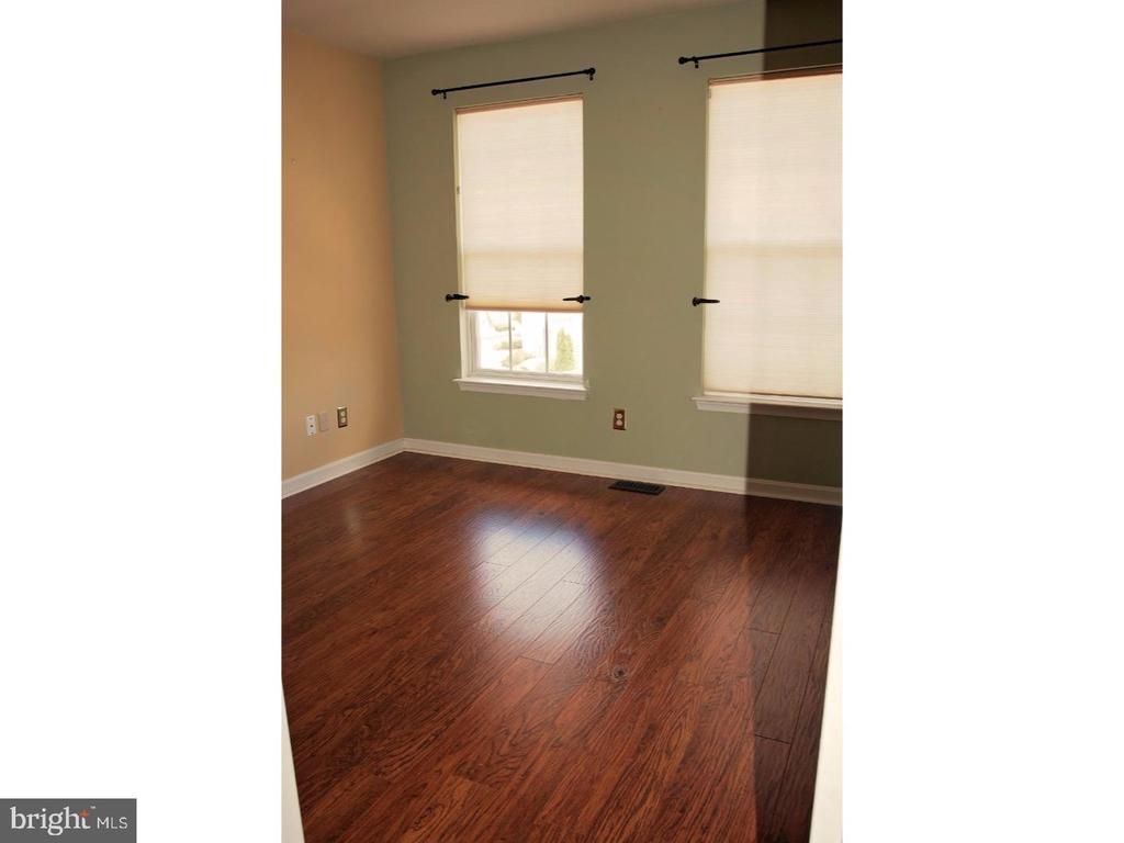 13 AVALON COURT